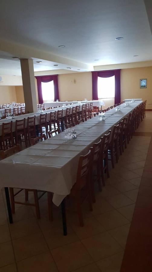 Prenociste Dzinic Hotel Жупаня Екстериор снимка